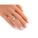 złoty pierścionek damski