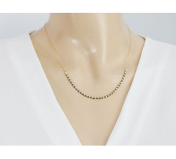 gładki złoty naszyjnik