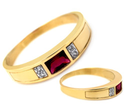 złoty pierścionek z rubinem