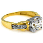 gładki złoty pierścionek