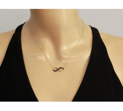 gładki złoty naszyjnik