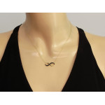 gładki złoty naszyjnik