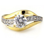 złoty pierścionek bez kamieni