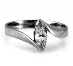 złoty pierścionek bez kamieni