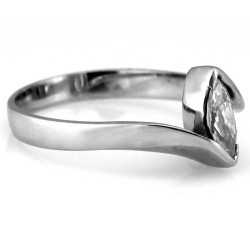 złoty pierścionek bez cyrkonii