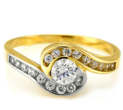 złoty pierścionek bez kamieni