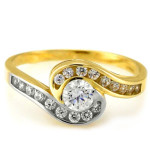 złoty pierścionek bez kamieni