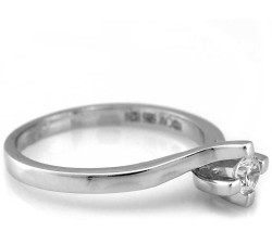 gładki złoty pierścionek