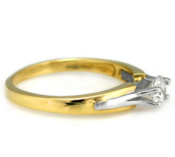 złoty pierścionek bez kamieni