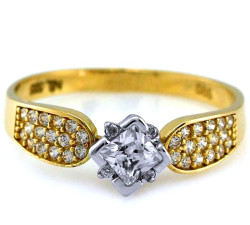 złoty pierścionek bez kamieni