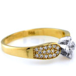 klasyczny złoty pierścionek