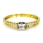 klasyczny złoty pierścionek