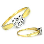 złoty pierścionek bez kamieni