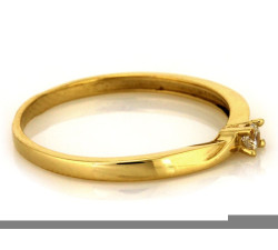 gładki złoty pierścionek