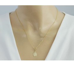 złota zawieszka medalik