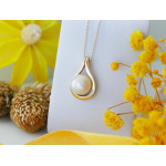 gładki złoty naszyjnik