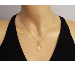 gładki złoty naszyjnik