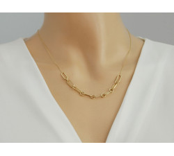 gładki złoty naszyjnik