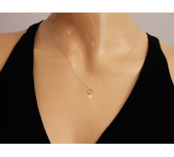 gładki złoty naszyjnik