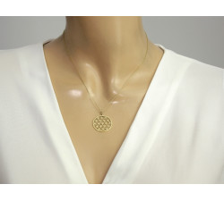 gładki złoty naszyjnik