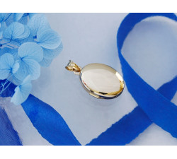 Złota zawieszka 585 puzderko na fotografię owalne bez kamieni