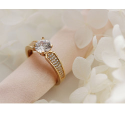 Złoty pierścionek 585 z cyrkonią