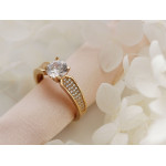 Złoty pierścionek 585 z cyrkonią