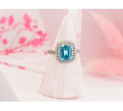 Złoty pierścionek 585 elegancki kamień