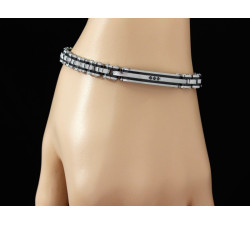 Solidna bransoletka męska ze stali nierdzewnej z blaszką i dekoracyjnymi czarnymi cyrkoniami