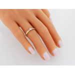 złoty pierścionek bez kamieni