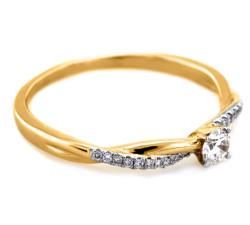 gładki złoty pierścionek