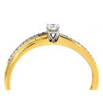 złoty pierścionek bez kamieni