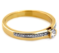 złoty pierścionek bez cyrkonii