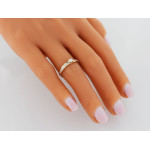 złoty pierścionek bez kamieni