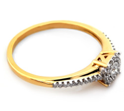 złoty pierścionek bez kamieni