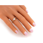 złoty pierścionek bez cyrkonii