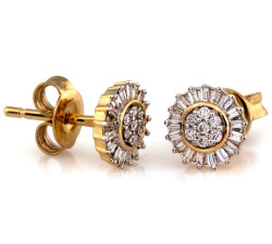 Delikatne kolczyki złote 585 z diamentami zapinane na sztyfcie doskonałe na prezent