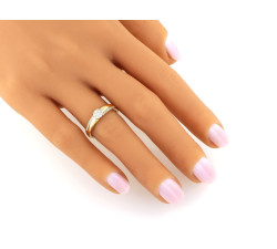 złoty pierścionek bez kamieni