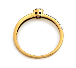 gładki złoty pierścionek