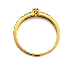 gładki złoty pierścionek