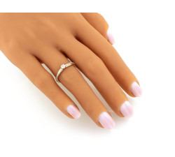 gładki złoty pierścionek