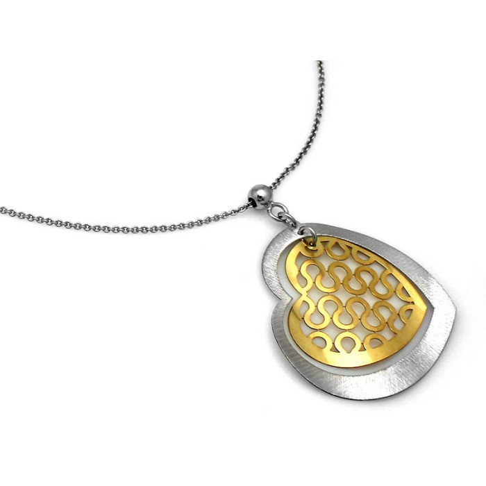 Stylowy naszyjnik srebrny z ażurowym sercem w odcieniu złota próby 925 z dekoracyjną blaszką