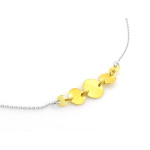 Elegancki naszyjnik ze srebra 925 z okrągłymi złoconymi elementami