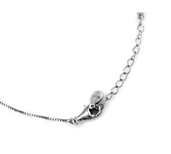 Naszyjnik srebrny 925 z subtelną owalną zawieszką i cyrkoniami jako ozdobami