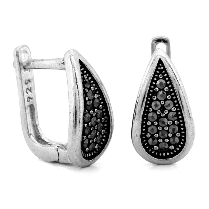 Kolczyki ze srebra 925 łezka z markazytami na angielskim biglu