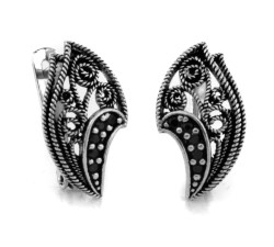 Stylowe srebrne kolczyki damskie pr 925 angielskie z czarnymi kamieniami