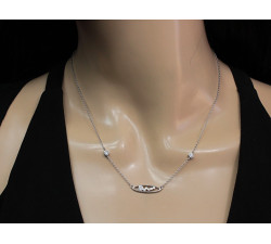 Naszyjnik ze srebra 925 damski z subtelną zawieszką z białymi cyrkoniami