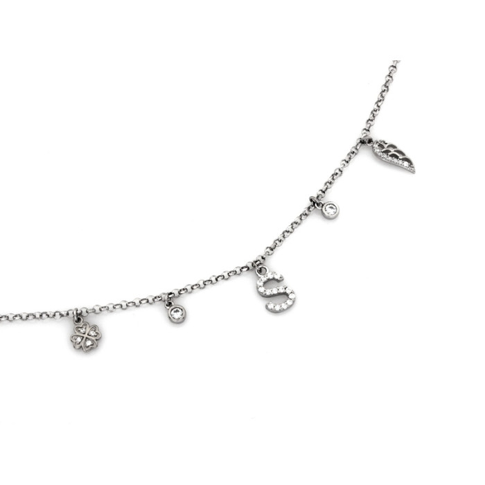 Srebrny naszyjnik 925 z zwisającą literą S skrzydłem oraz koniczynką