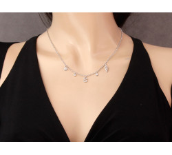 Srebrny naszyjnik 925 z zwisającą literą S skrzydłem oraz koniczynką