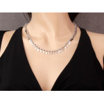 Krótki srebrny choker 925 z drobnymi rombowymi zawieszkami